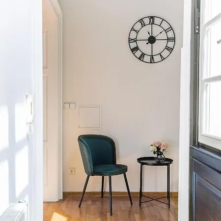 New Stylish 3 Suites Bedrooms Apt In Mala Strana - N2Nd Praag Buitenkant foto