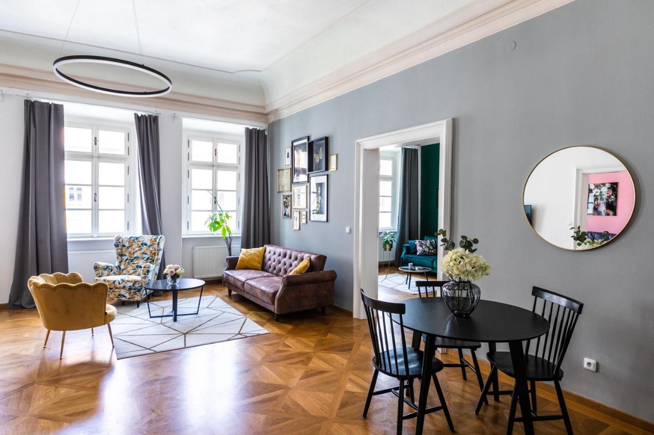 New Stylish 3 Bedrooms In Mala Strana - N2nd * Praha